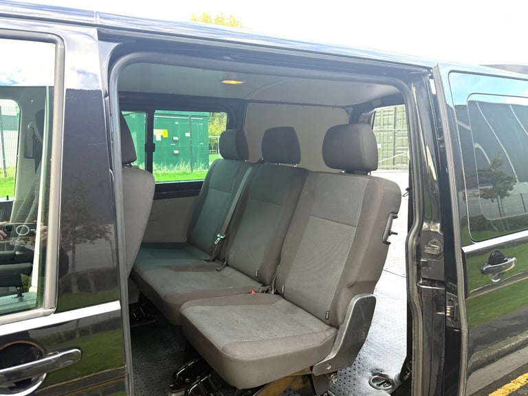 2017 Volkswagen Transporter 2.0 TDI BMT 150 Highline Kombi Van WINDOW VAN Diesel Manual