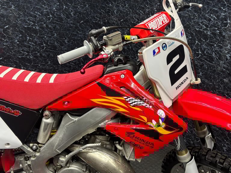 Honda CR 125 2006 ( MX / MOTOCROSS / ENDURO ) @ AJ TRADING 
