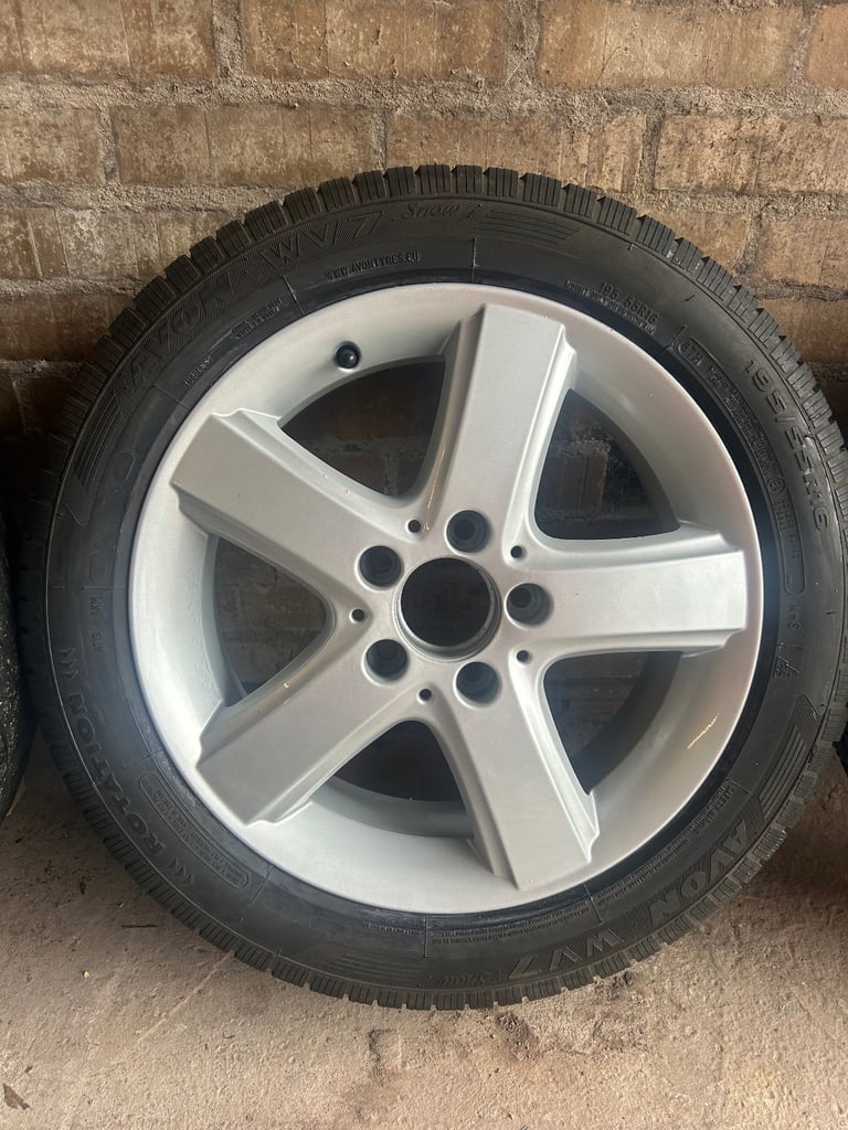4 x Refurbished Mercedes 16 inch Alloy wheels with 2 x Dunlop + 2 x Avon 195 55 16 tyres (8mm)