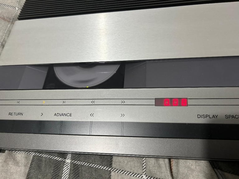  PENDING. B&O Bang & olufsen Beogram CD 3300 CD player