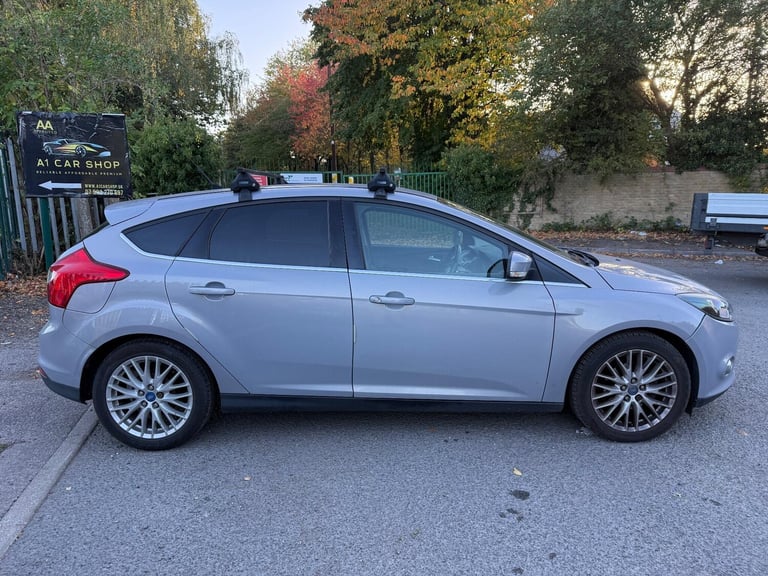 2011 Ford Focus 1.6 125 Zetec 5dr HATCHBACK PETROL Manual