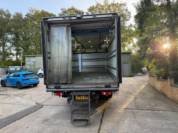 Daf LF220 Day Cab 28ft Box Body 4x2
