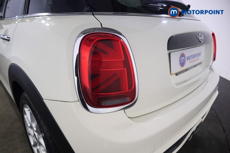 2019 MINI Hatch 2.0 Cooper S Classic II 5dr Auto [Nav Pack] Hatchback Petrol Automatic