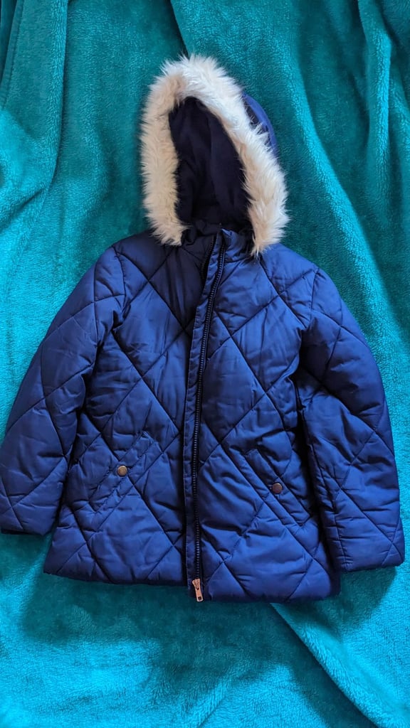 image for Kids winter coat age 8-9