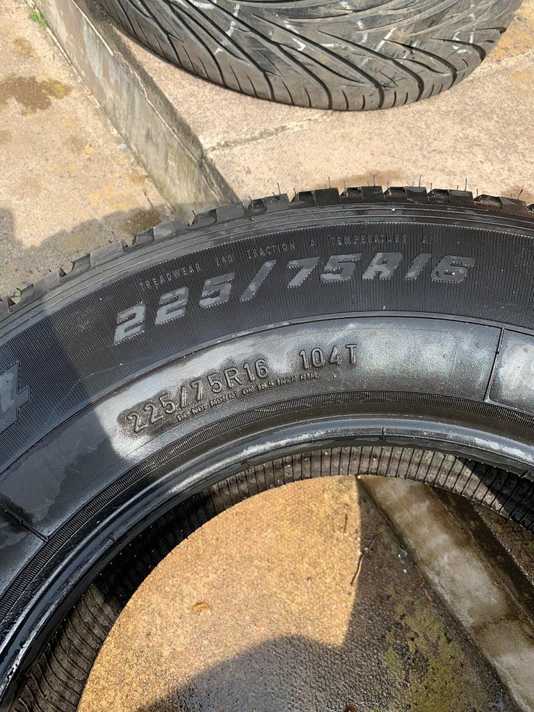 1x 225/75R16  104T GOODYEAR WRANGLER