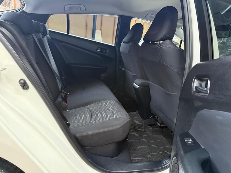 TOYOTA PRIUS 1.8 VVT-h Business Edition 1970