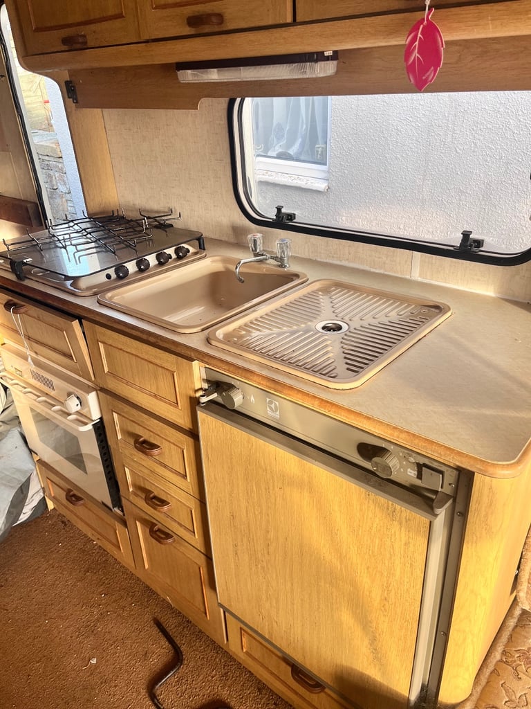 4 berth caravan coachman with awning 