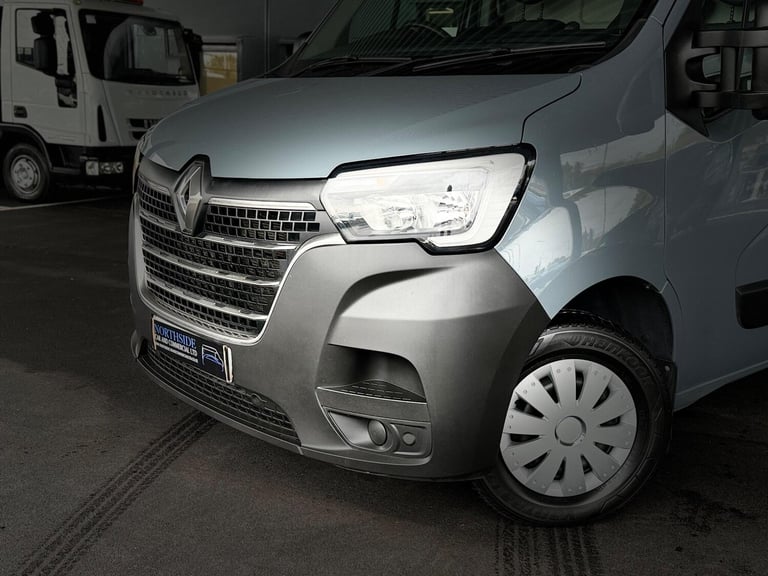 2022 Renault Master 2.3 dCi 35 Business+ FWD LWB Medium Roof Euro 6 4dr PANEL VAN Diesel Manual