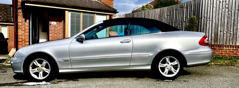 Mercedes-Benz, CLK, Convertible, 2004, Semi-Auto, 2597 (cc),2 doors - Image 16