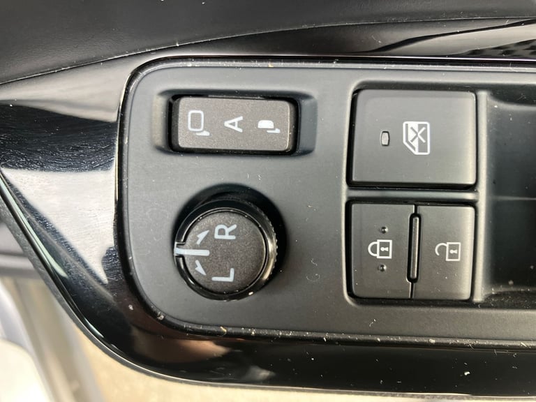 2022 Toyota C-HR 1.8 Hybrid Excel 5dr CVT Hatchback PETROL/ELECTRIC Automatic