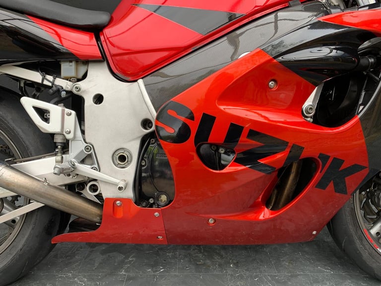 SUZUKI GXSR 600 S-RAD 1999 LOW MILEAGE LOVELY CONDITION