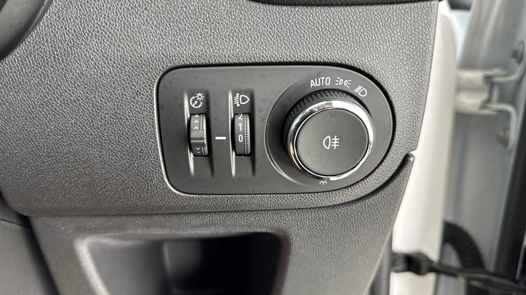 2020 Vauxhall Crossland X 1.2T [110] Griffin 5dr [6 Spd] [Start Stop] HATCHBACK PETROL Manual