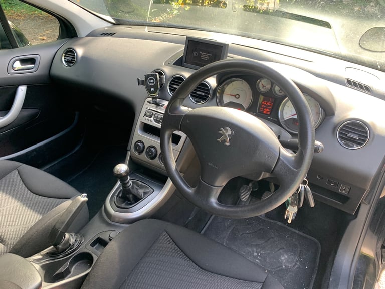Peugeot, 308, Estate, 2012, Manual, 1560 (cc), 5 doors