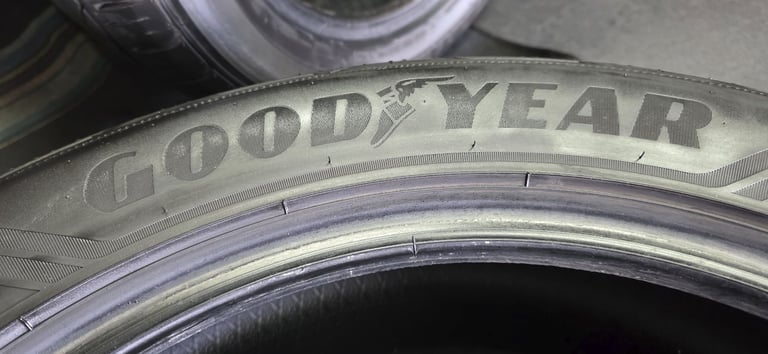 235 55 19   2 x tyres Goodyear SUV Eagle F1 Asymetric 3