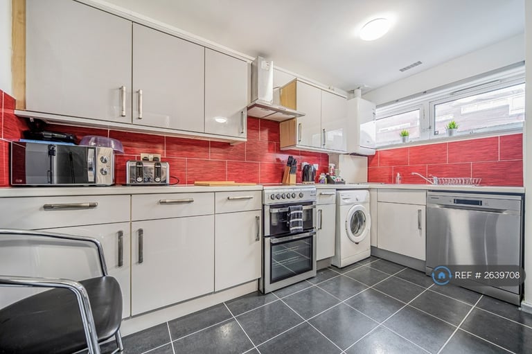 3 bedroom flat in Kilby Avenue, Birmingham, B16 (3 bed) (#2639708)