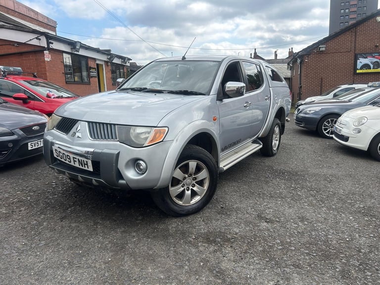 image for 2009 Mitsubishi L200 2.5 DI-D Warrior 4WD 4dr PICK UP Diesel Manual