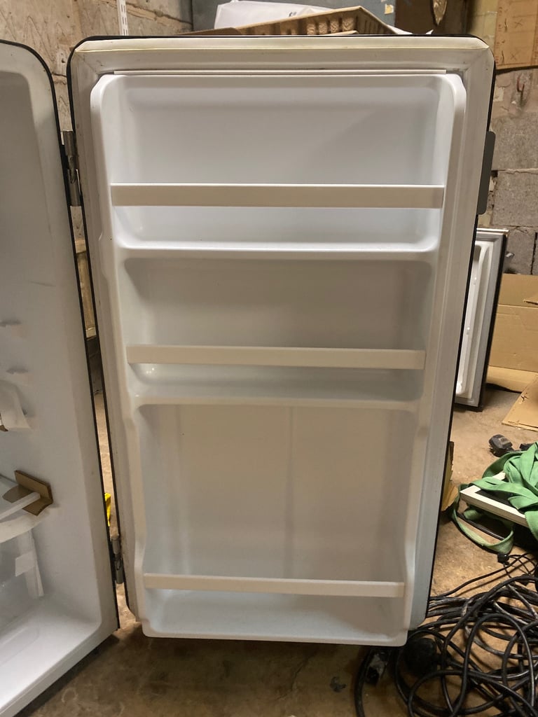Comfee fridge 
