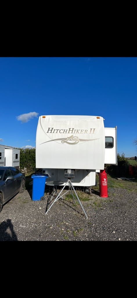 Sale 2009 HitchHiker II SL