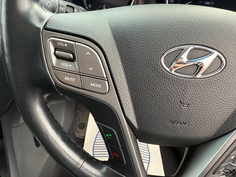 2017 Hyundai Santa Fe 2.2 CRDi Blue Drive Premium SE Auto 4WD Euro 6 (s/s) 5dr (7 Seat) ESTATE Di...