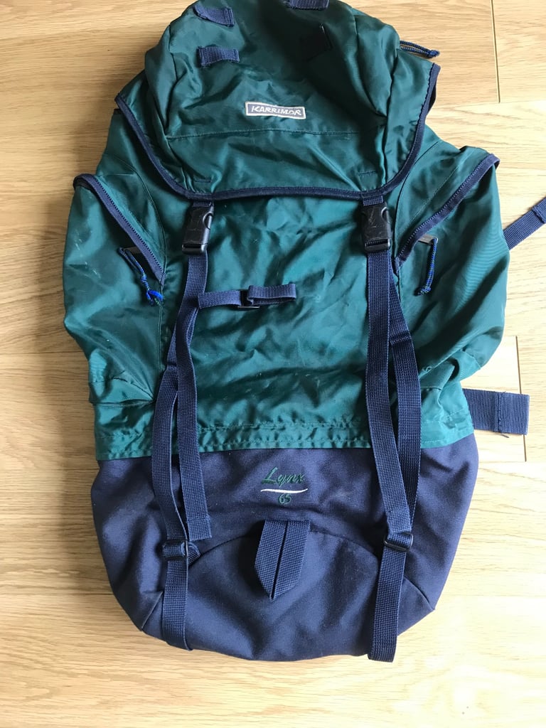 KARRIMOR  LYNX 65 LIGHTWEIGHT LARGE  HIKING RUCKSACK IN  BLUE GREEN EXCELLENT CONDITION .