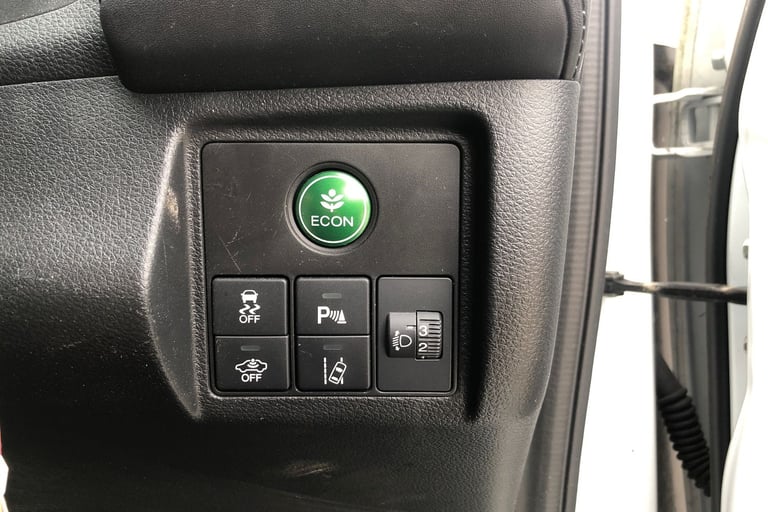 2019 Honda HR-V 1.5 i-VTEC SE CVT 5dr Hatchback PETROL Automatic
