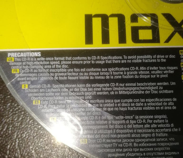 70 x CD-R CD-Recordable - 60 x Maxell + 10 x FujiFilm 52x 700MB Data 80 Min