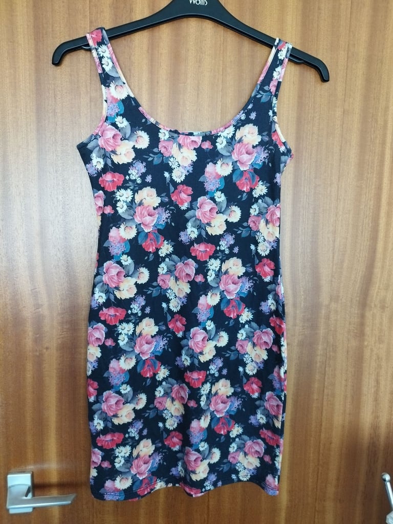 Black multicoloured floral print top 8
