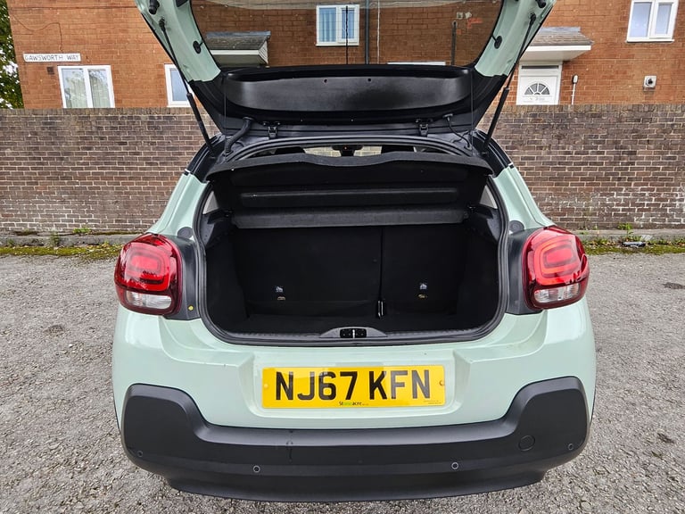 Citroen, C3, Hatchback, 2017, Manual, 1199 (cc), 5 doors