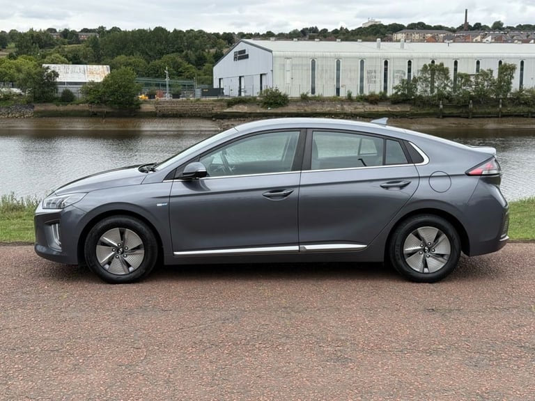 2020 70 HYUNDAI IONIQ 1.6 H-GDI PREMIUM HATCHBACK 5DR PETROL HYBRID DCT EURO 6 (
