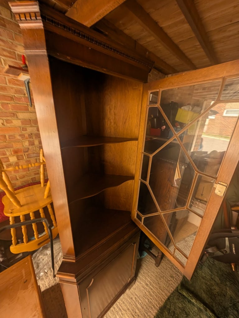 Corner unit 