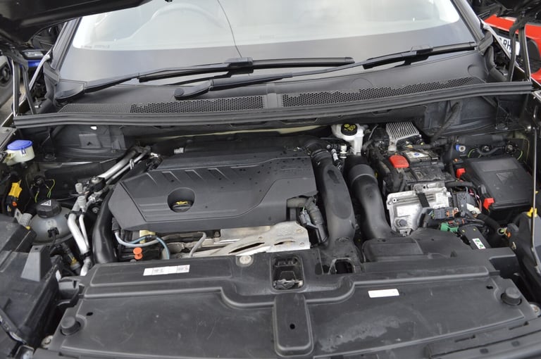 2020 Vauxhall Grandland X 1.6 Hybrid4 300 Business Ed Nav Premium 5dr Auto LEATHER INT PHEV HATCH...