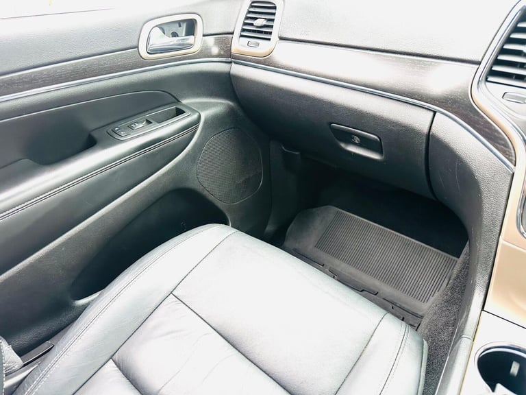 2014 Jeep Grand Cherokee 3.0 V6 CRD Limited Auto 4WD Euro 5 5dr ESTATE Diesel Automatic