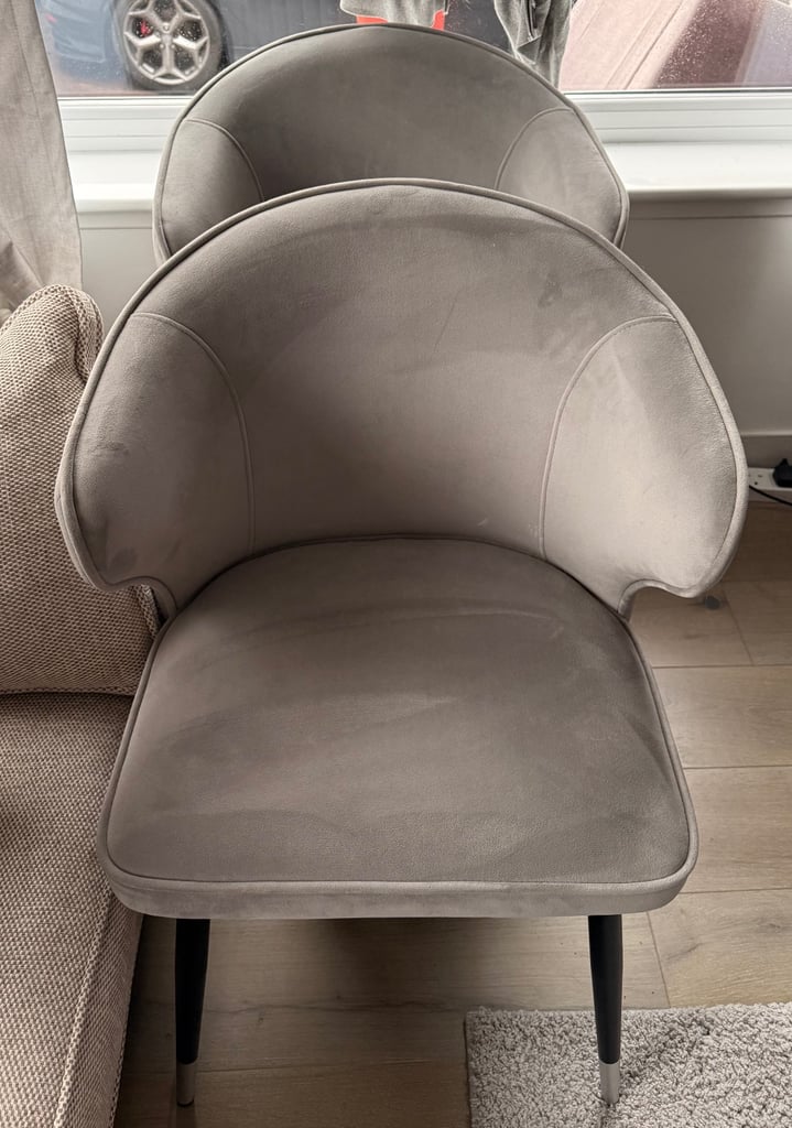 image for Soft Velvet Mid Grey Piano Arm Dining