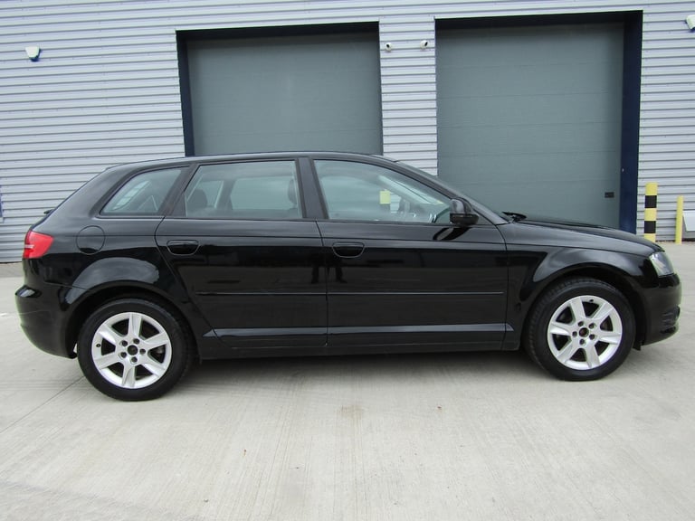LEFT HAND DRIVE 2010 AUDI A3 1.6SPORTBACK JUBILEE MODEL ESTATE 5DR PETROL MANUAL