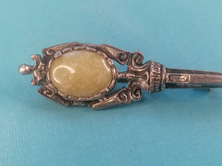 Vintage MIRACLE Celtic Scottish Staff Light green, marbled white stone Brooch Pin.