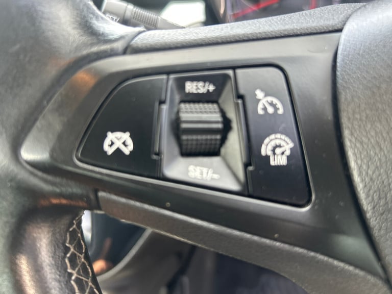 2016 Vauxhall Corsa 1.4 Limited Edition 3dr HATCHBACK Petrol Manual