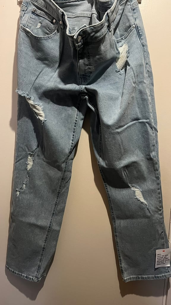 Slim Blue ripped Jean