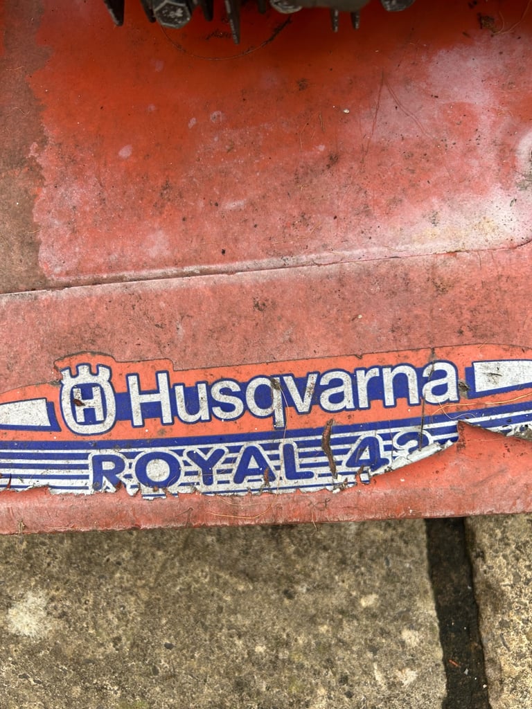 Husqvarna Royal 43 lawnmower 