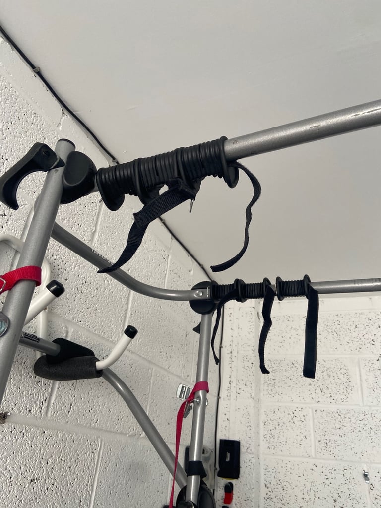 Halfords 3 bike carrier for car.
