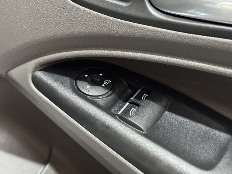 2021 Ford Transit Connect 1.5 EcoBlue 120ps Limited Van PANEL VAN DIESEL Manual