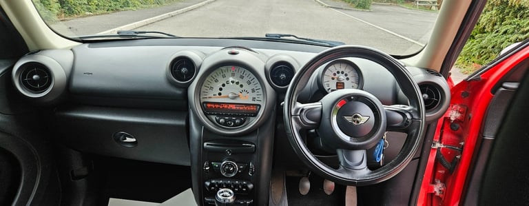 2011 MINI Countryman 1.6 Cooper 5dr HATCHBACK Petrol Manual