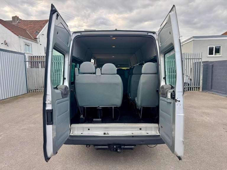 2010 Ford Transit 2.4 TDCi 430 Trend RWD L4 H2 4dr NA Diesel Manual