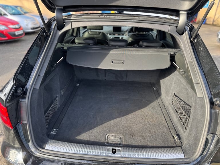 Audi A4 Estate 2.0 TDI AutoMatic 2016 (66) - 2 FK - 2 Keys - £35 Annual Tax