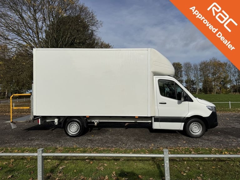 2021 Mercedes-Benz Sprinter 3.5t Progressive Chassis Cab CHASSIS CAB DIESEL Automatic