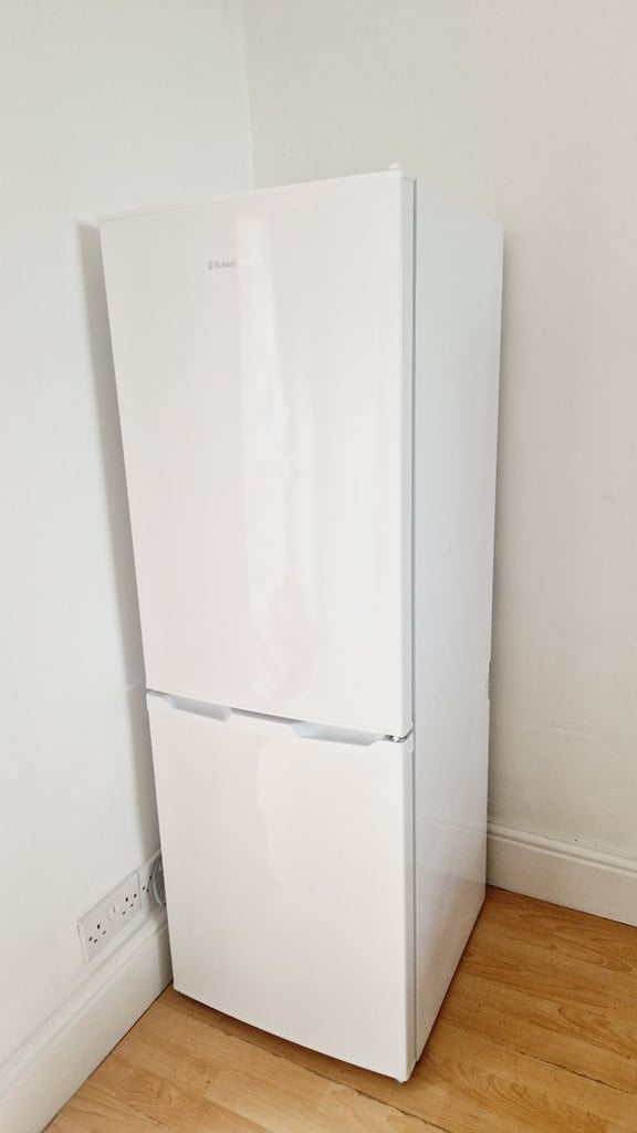 Russell Hobbs Medium Size 60/40 Fridge Freezer