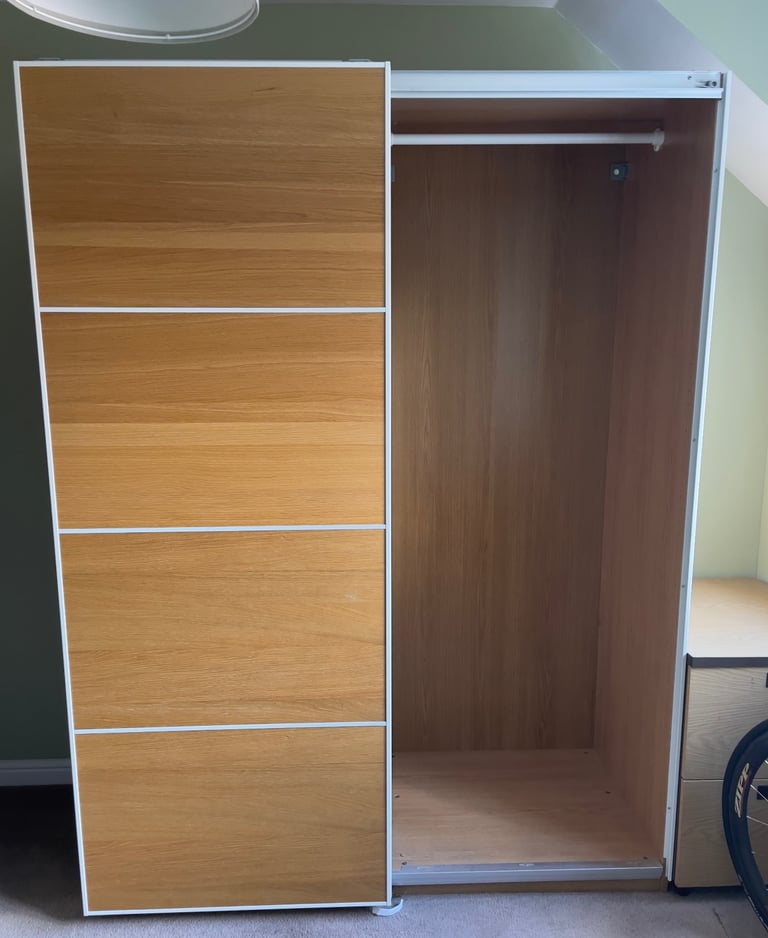 FREE DELIVERY 🥰🚚🥰IKEA PAX BROWN SLIDING MIRROR WARDROBE GREAT CONDITION 