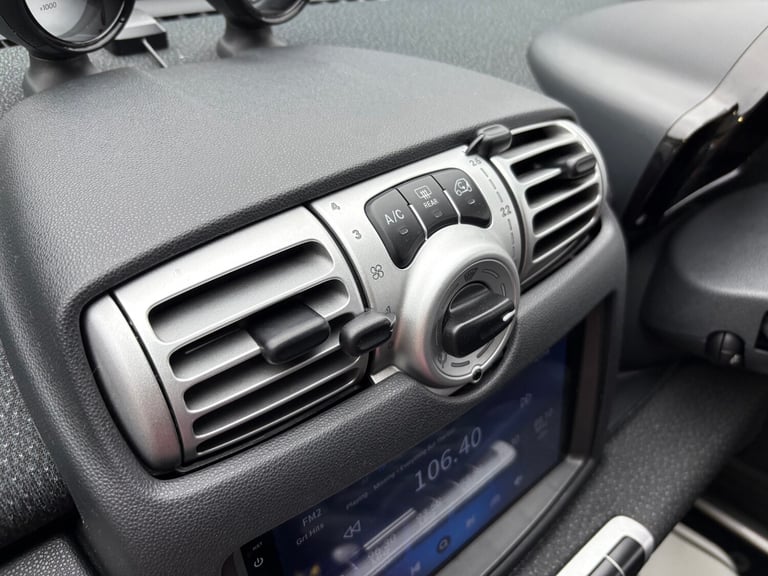 2010 smart fortwo Passion mhd 2dr Auto COUPE Petrol Semi Automatic