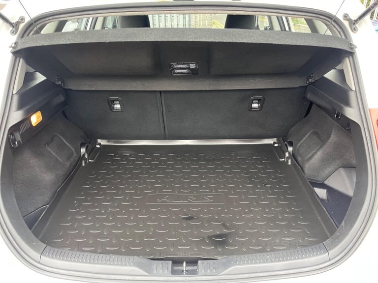 2013 Toyota Auris 1.8 VVT-h Icon CVT Euro 5 (s/s) 5dr HATCHBACK Petrol/Electric Hybrid Automatic