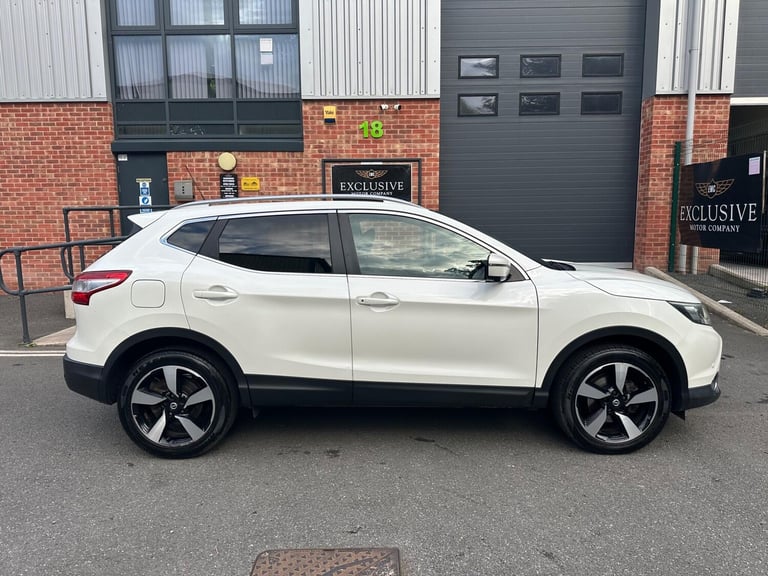 2017 Nissan Qashqai 1.2 DIG-T N-Connecta XTRON 2WD Euro 6 (s/s) 5dr HATCHBACK Petrol Automatic