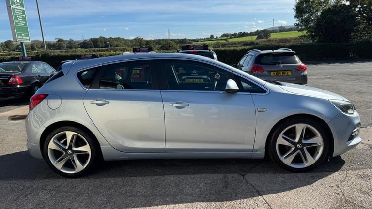 2014 Vauxhall Astra 1.4T 16v Limited Edition Hatchback 5dr Petrol Manual Euro 5 (140 ps) Hatchbac...